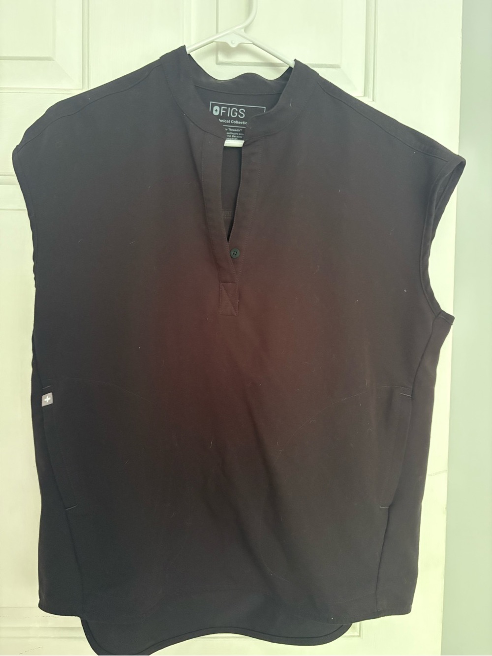 Figs Rafaela Scrub Top - S - Picture 2 of 4